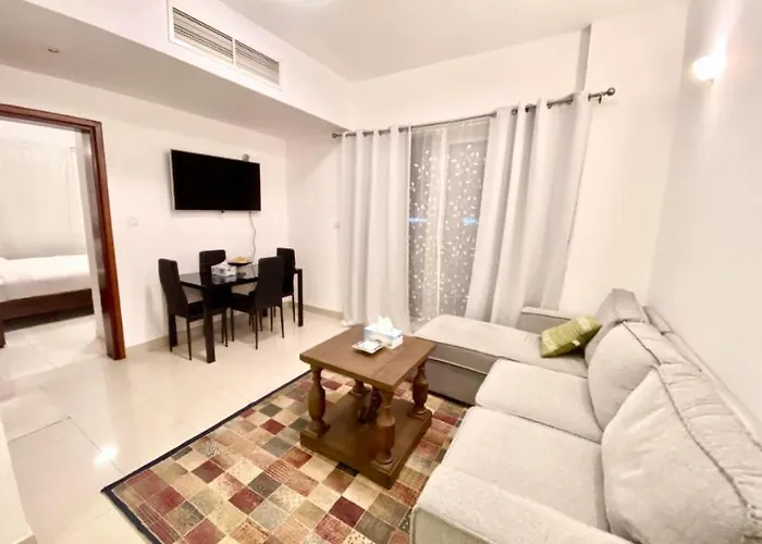 Phineek Magnificent One Bedroom Apartment