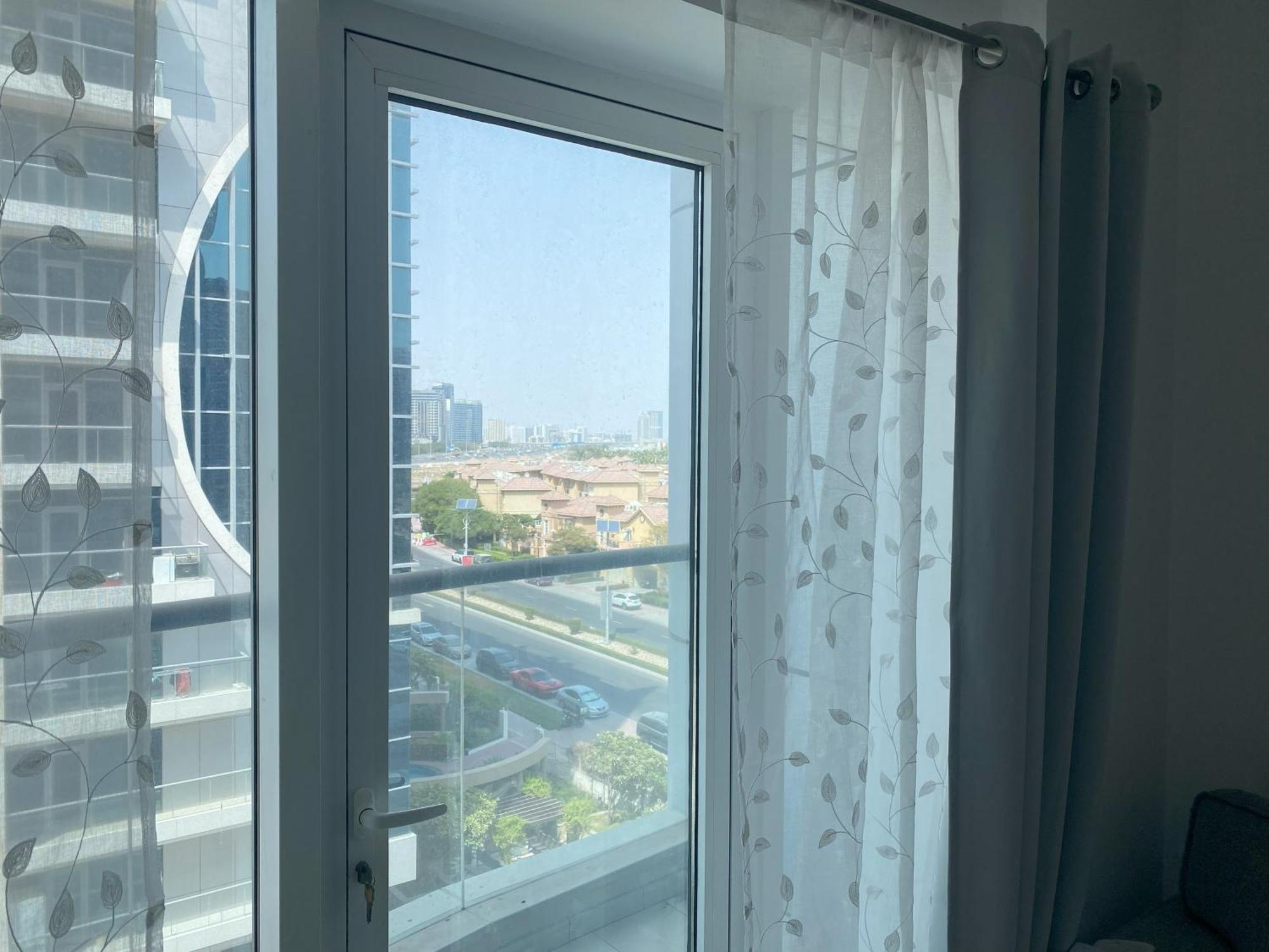 Phineek Magnificent One Bedroom