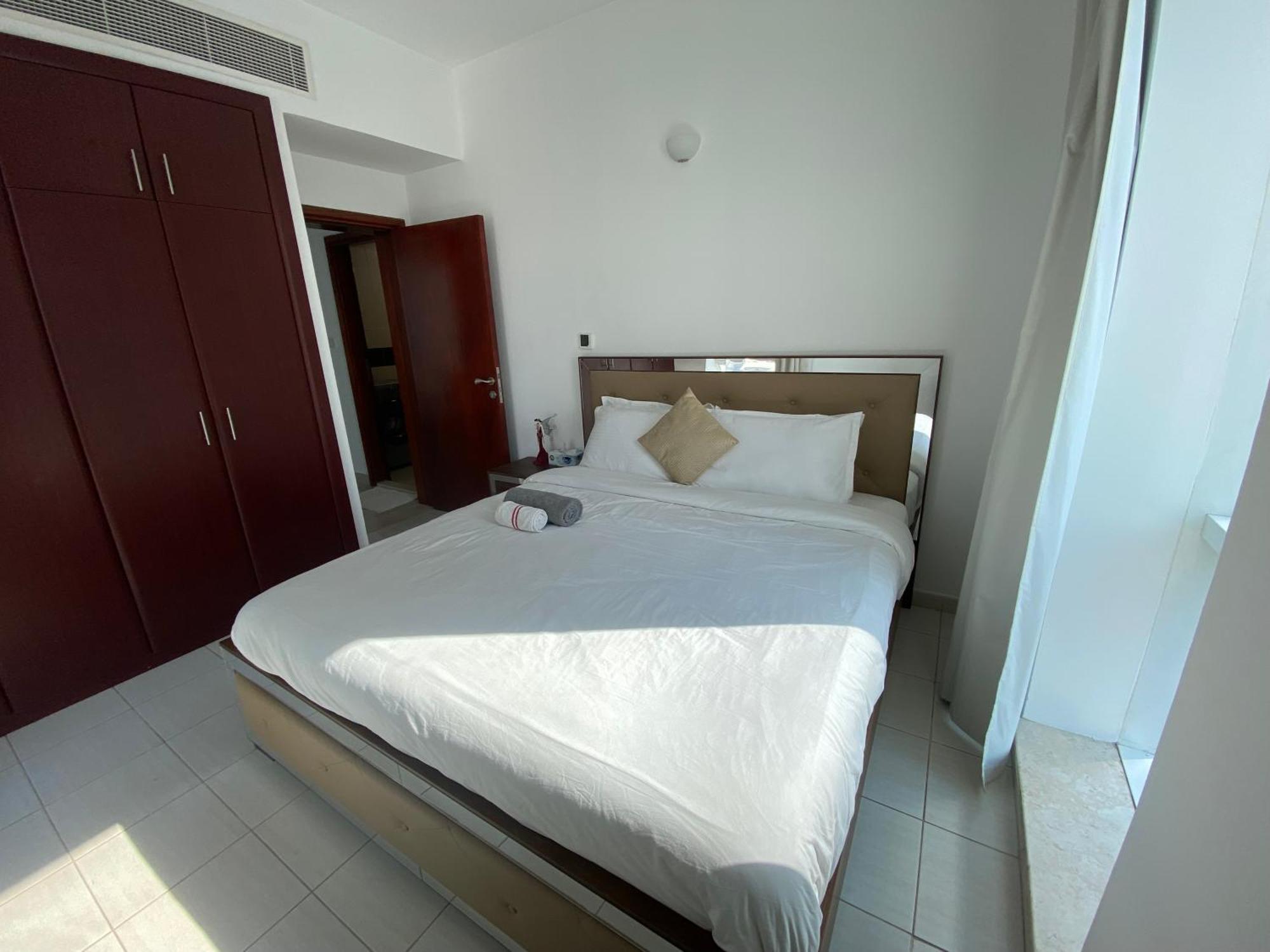Phineek Magnificent One Bedroom *