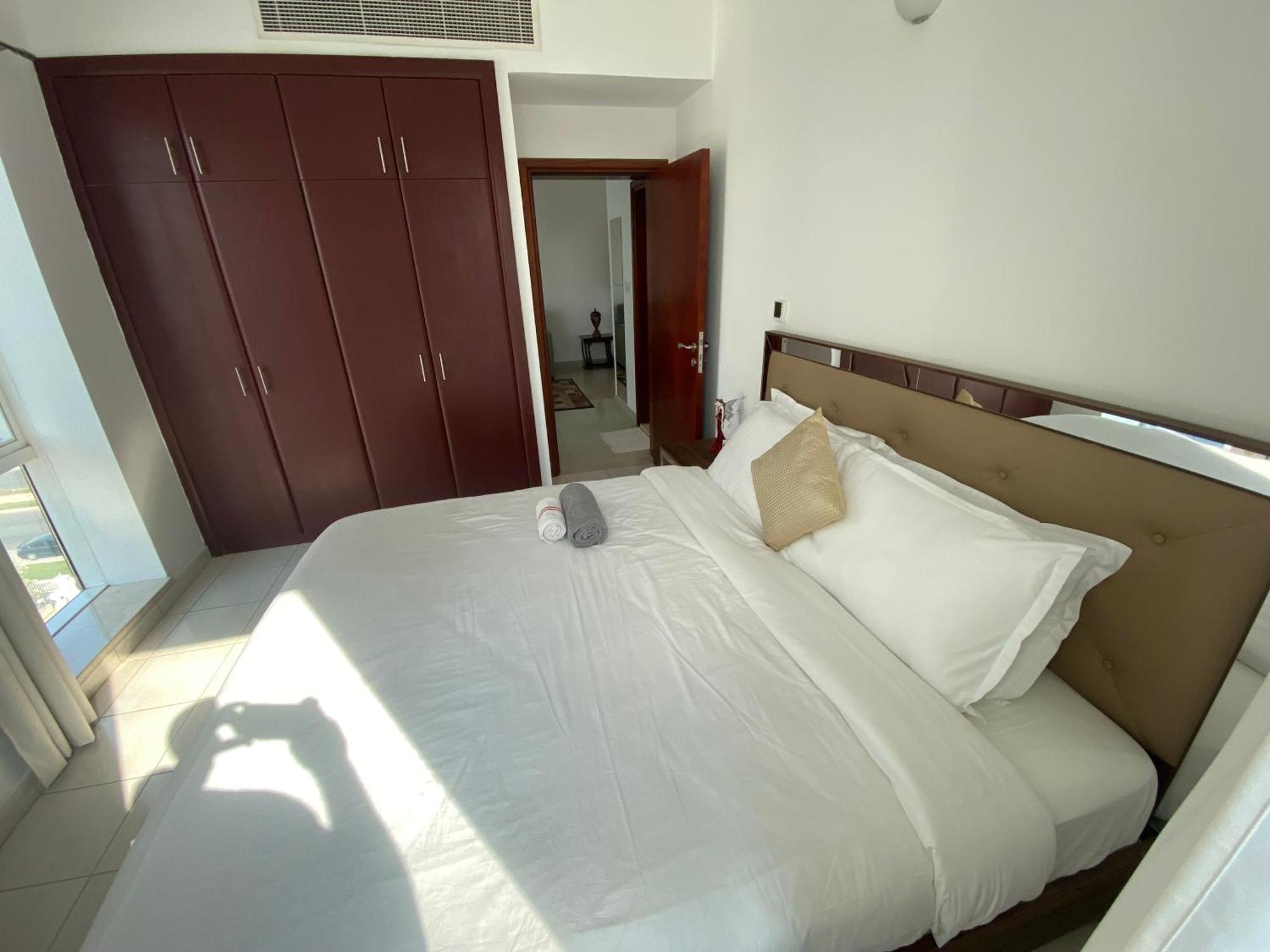 Phineek Magnificent One Bedroom *