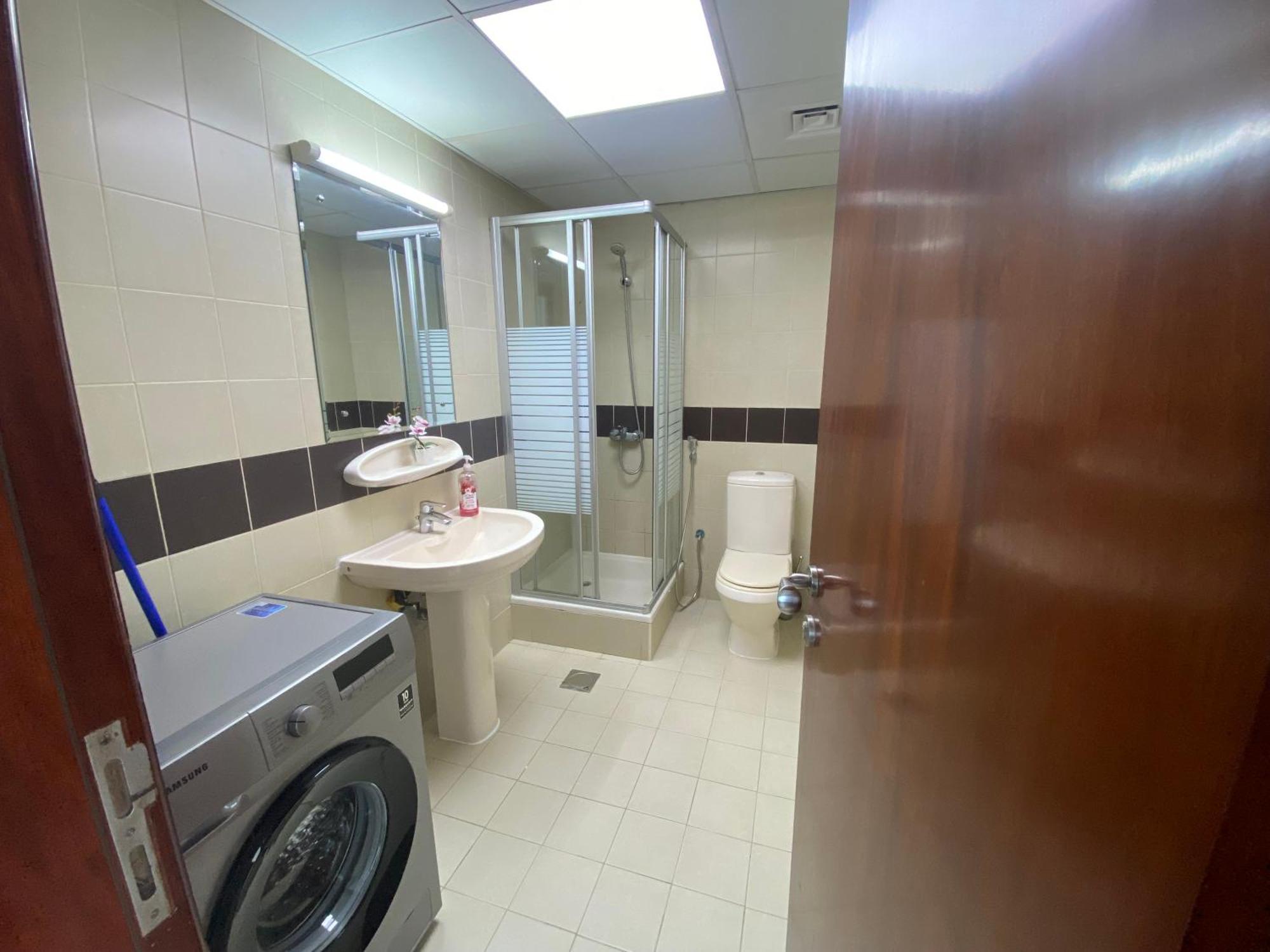 Phineek Magnificent One Bedroom Dubai